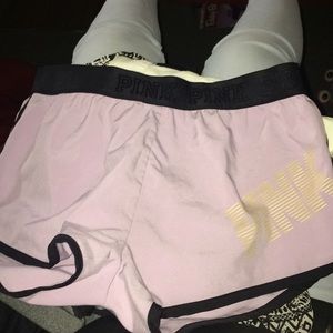 It don’t fit me they are really cute though